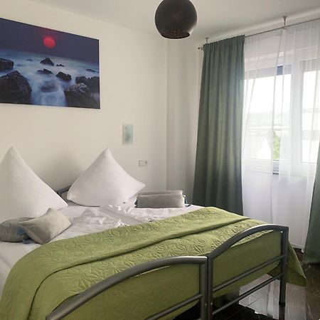 Ferienwohnung-Weinstadt Exterior foto